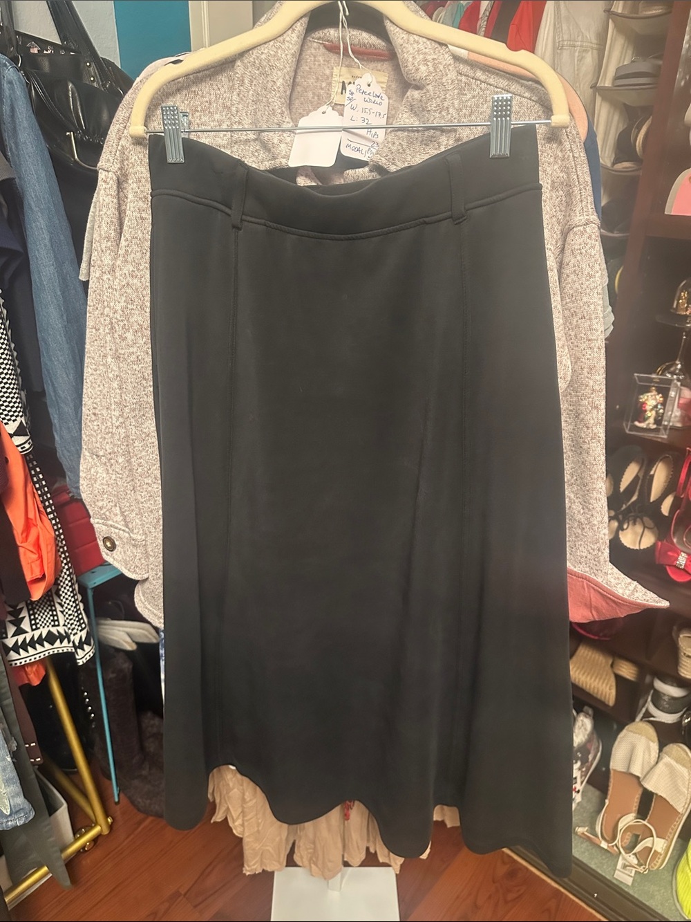 Peace Love World Black A-Line Midi Skirt with Subtle Seaming Sz Small Petite